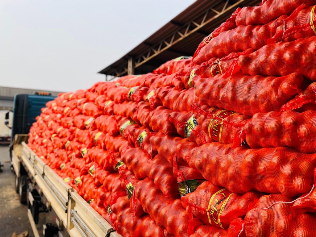CEASA/MS registra alta no limão, maçã, manga e tomate e queda nas cotações de batata, cebola, mamão e melancia CEASA/MS registra alta no limão, maçã, manga e tomate e queda nas cotações de batata, cebola, mamão e melancia
